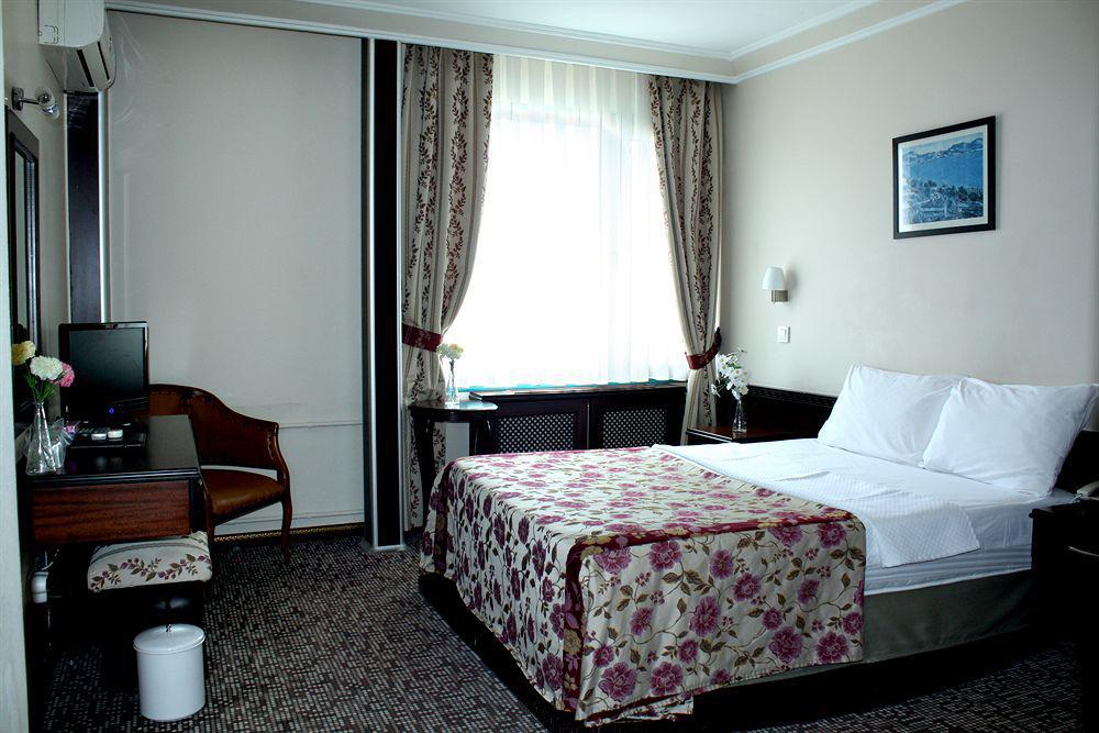 Sidonya Hotel Истанбул Екстериор снимка